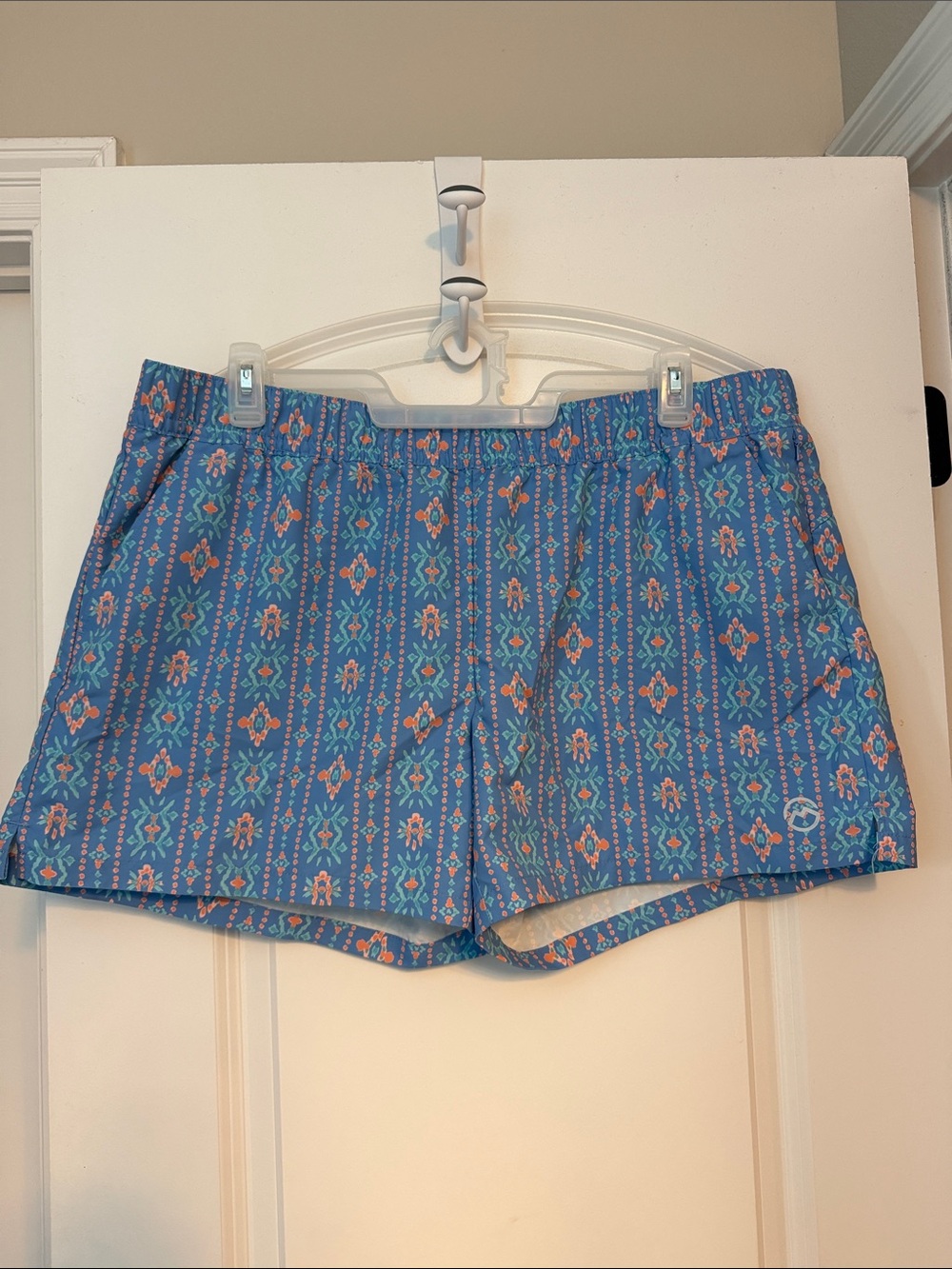 Magellan Outdoors Blue Aztec-Pattern Women's Athletic Shorts
